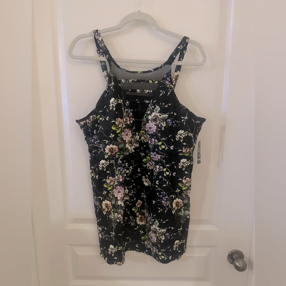 NWT Torrid Swim Top size 3